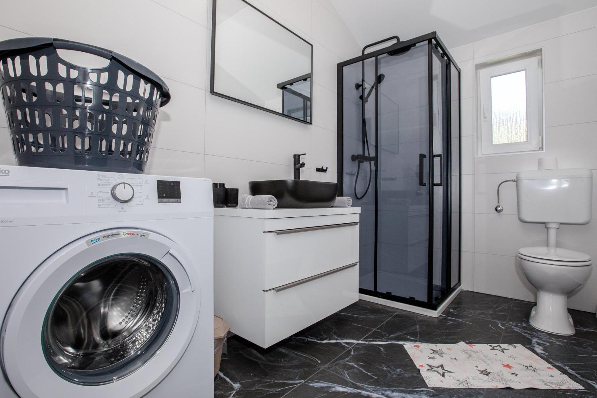 Mariva Apartments لوبار المظهر الخارجي الصورة