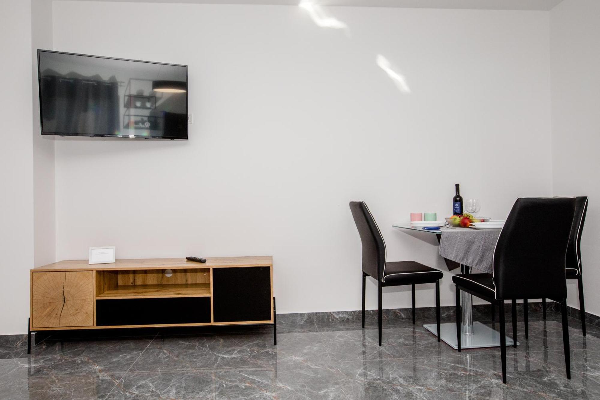 Mariva Apartments لوبار المظهر الخارجي الصورة